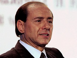 Berlusconi vstoupil se svým hnutím Vzru, Itálie! do politiky v polovin 90.
