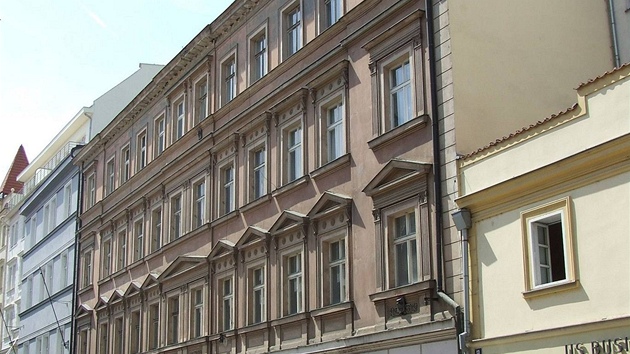Dům na rohu Opletalovy ulice a Václavského náměstí je v naprostém pořádku. Magistrát ale jeho demolici povolil.
