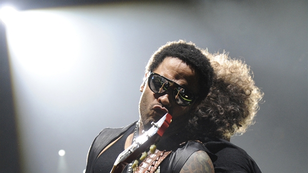 Americk rocker Lenny Kravitz vystoupil 15. listopadu v prask O2 aren.