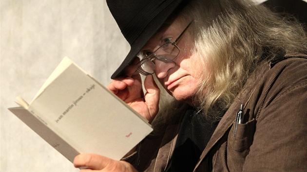 Básník, publicista a kritik Ivan Martin Jirous (na snímku z 25. května 2011)
