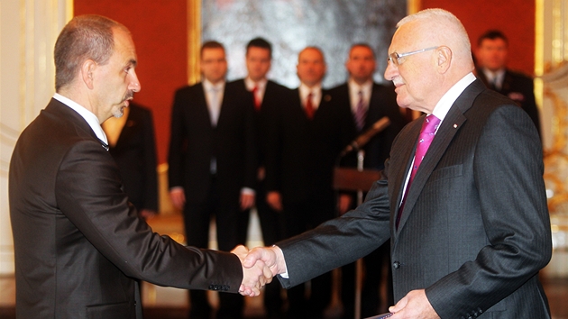 Prezident Vclav Klaus jmenoval na nvrh pedsedy vldy Petra Nease novho ministra prmyslu a obchodu Martina Kubu. (16. listopadu 2011)