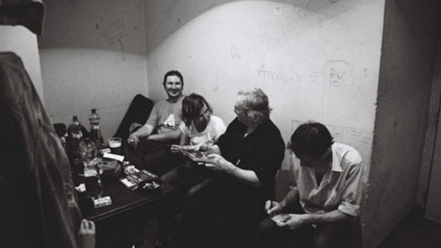 �lenové kapely �ivé kvety s Magorem 