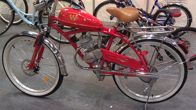 Čínské retro-moto-kolo