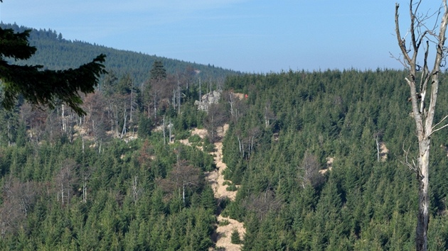 Pohled z úboí vrchu Tetevec k severu