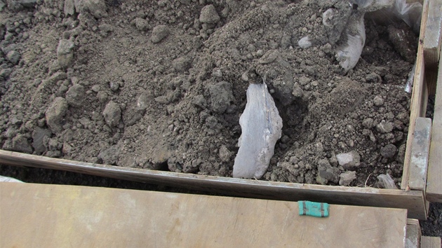 Zkuební vrty odhalily v podloí dálnice D1 na Ostravsku nejrznjí odpad..