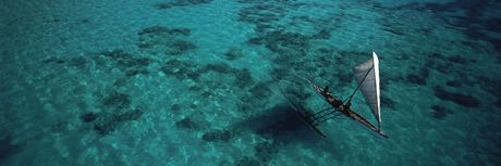 Rybáská lodika u Kiribati. Ilustraní foto