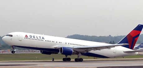 Do New Yorku se snaila Amerianka dostat i se spoleností Delta Airlines.