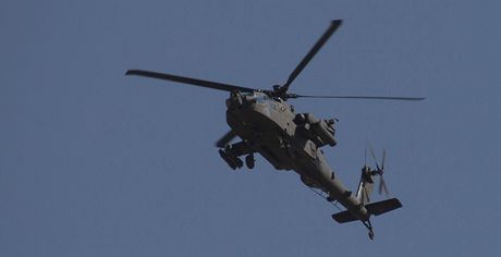 Vrtulník Apache. Ilustraní foto