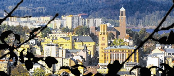 Z vrchu Petína nad mstem se otevírají krásné pohledy na celý Jablonec nad...