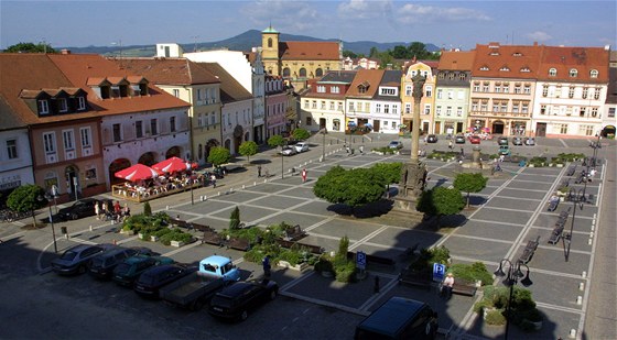 V eské Líp sice vyhrála volby SSD, te ale musí z opoziních lavic pihlíet, jak si vedení msta dlá propagaci v Mstských novinách, kam se ostatní strany dostanou jen dvakrát do roka do vyhrazené rubriky. (ilustraní snímek)