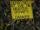 DLEITÁ VÝHRA. Hrái Dortmundu udlali vítzstvím ve vestfálském derby proti