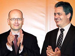 ��f �SSD Bohuslav Sobotka a m�stop�edseda Ji�� Dienstbier.