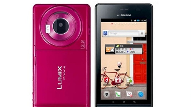 Panasonic Lumix P-02D pro japonského operátora NTT DoCoMo