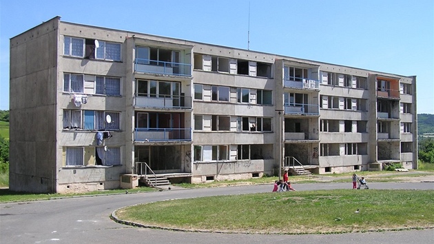 V bloku 8 na mosteckém sídli�ti Chanov vzniknou sociální byty.