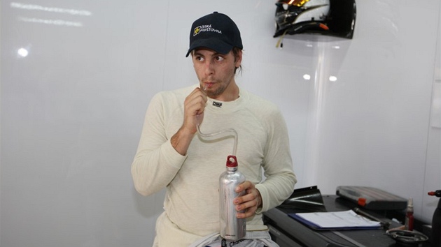 Jan Charouz, Hispania