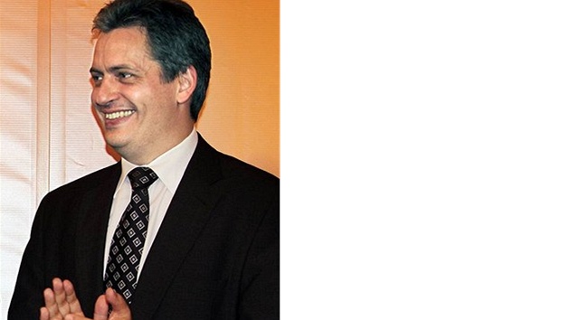 Bohuslav Sobotka a Jií Dienstbier ml. ve volebním tábu SSD. (16. íjna 2010)