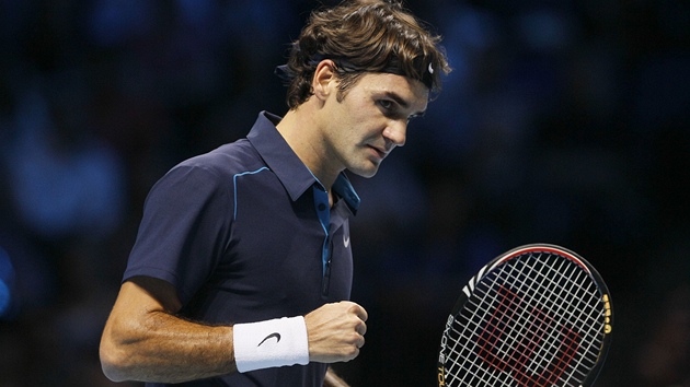 JSEM DOBR A VM TO. Roger Federer se burcovat k vynikajcmu vkonu pli nemus. Kdy to udl, je na nm vidt sebedvra i bez velkch gest.