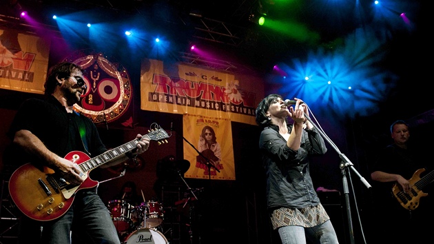 Tichá dohoda na Open Air Music Festivalu v Trutnov� v roce 2011