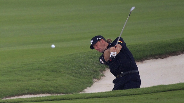 NELEHKÁ RÁNA. Alex ejka na golfovém turnaji Mission Hills World Cup v ínském