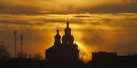 Restituní miliony rozkmotily pravoslavnou církev. Ilustran snímek