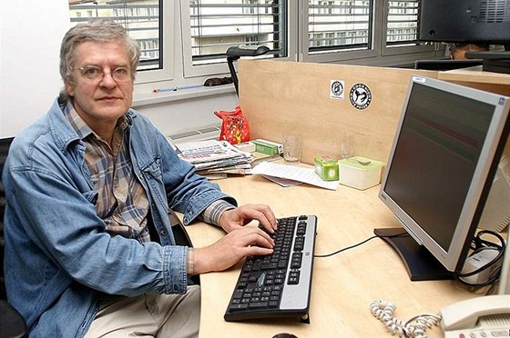Dtský psycholog Václav Mertin byl hostem on-line rozhovoru na iDNES.cz.