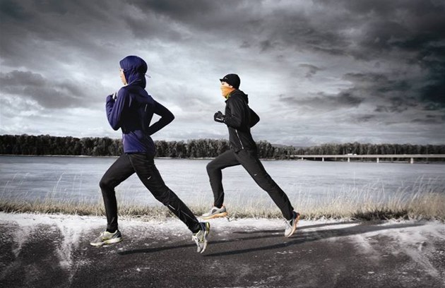 Chcete žít dlouho? Věda má nudnější návod než prodejci dlouhověkosti