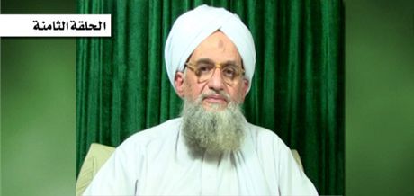 éf al-Káidy Ajmán Zavahrí hovoí na videonahrávce (2. listopadu 2011)