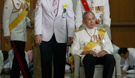 Thajský král Pchúmipchon Adundét