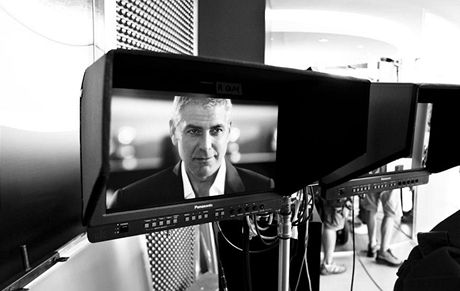 George Clooney v reklam na kvovary 