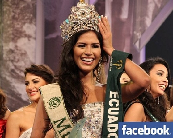 Miss Earth 2011 Olga Álava Vargasová z Ekvádoru