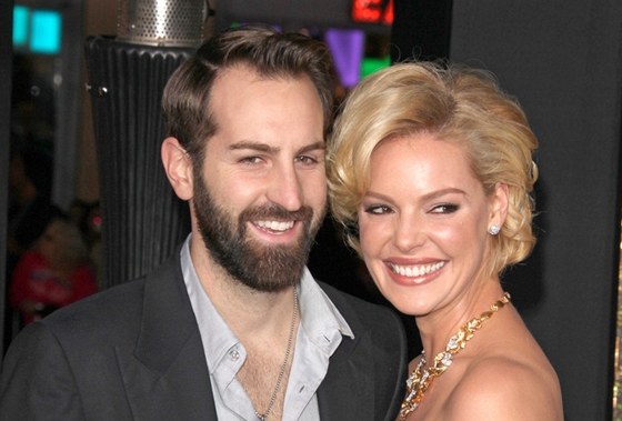 Katherine Heiglová a její manel Josh Kelley