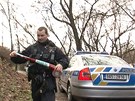Policie u Kunratického potoka v Praze , kde kolemjdoucí nael lidské ruce.