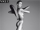 Karlie Klossová se nahá objevila v prosincovém vydání italské edice magazínu