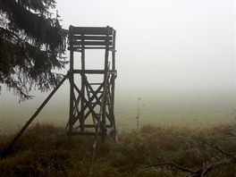 Mlhavý nevýhled na melancholickou Šumavu