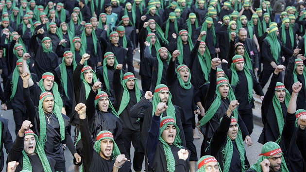 Pznivci hnut Hizballh v Bejrtu (6. prosince 2011)