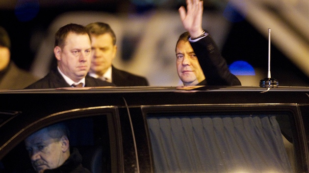 Ruského prezidenta Dmitrije Medvedva na návtv Prahy vozí v obrnném