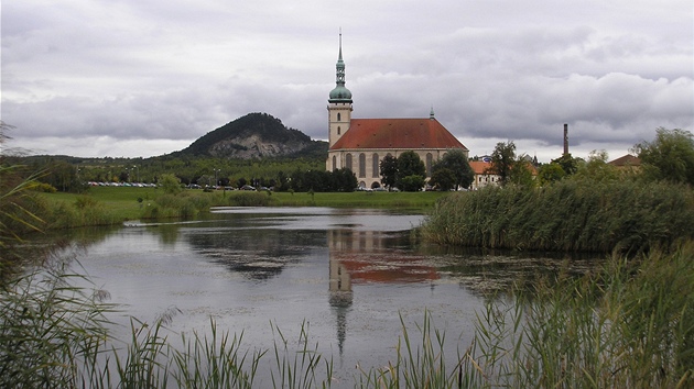 Mostecký pesunutý kostel Nanebevzetí Panny Marie