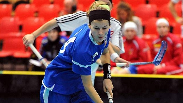 esko - výcarsko: Hana Koníková proniká - Hana Koníková proniká v souboji