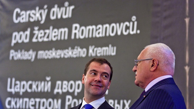 Dmitrij Medveděv a Václav Klaus zahájili výstavu Carský dvůr pod žezlem
