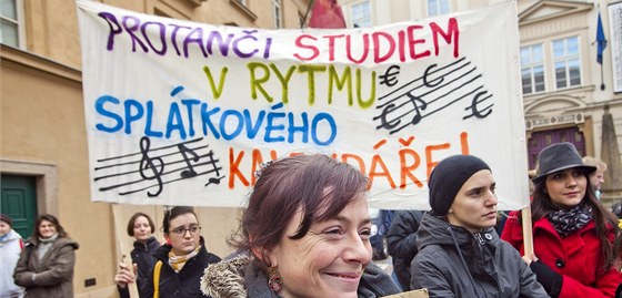 Protest před ministerstvem školství proti plánované reformě vysokých škol