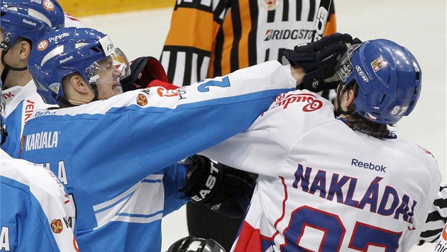 Jakub Nakládal dostal v zápase s Finy n�kolik ran, proti Rusku byl ale dob�e p�ipravený.