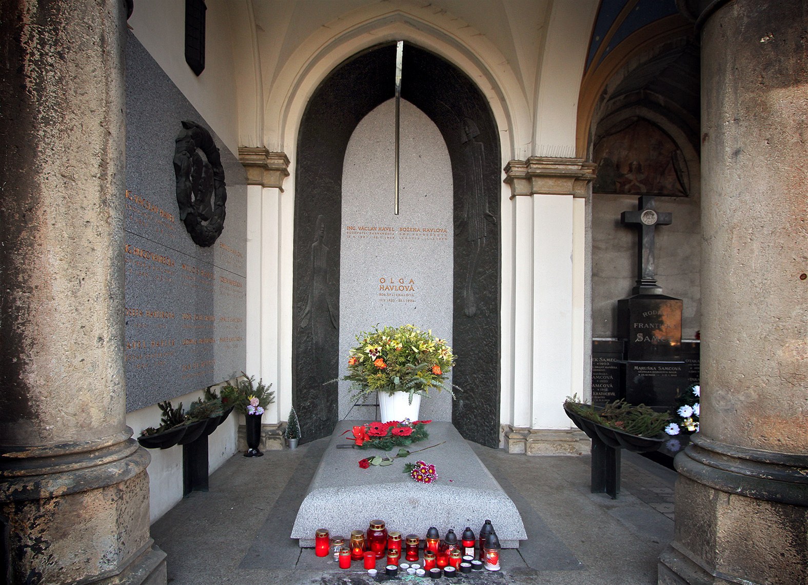 Rodinná hrobka Havlových na Vinohradském h�bitov� v Praze.