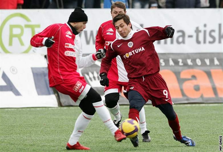 Bilance silvestrovského derby: 16 výher Slavie - 3 remízy - 4 výhry Sparty.