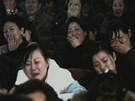 Severokorejtí herci oplakávají svého vdce Kim ong-ila (19. prosince 2011)