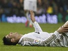 LEÍCÍ PORTUGALEC. Cristianu Ronaldovi se proti obran Barcelony píli