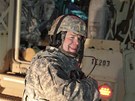 Americký voják se smje po pekroení hranic z Iráku do Kuvajtu. (18. prosince