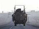 Konvoj americké armády na cest z Iráku do Kuvajtu. (18. prosince 2011)