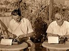 Miroslav Zikmund a Jií Hanzelka na své první cest v letech 1947 - 1950