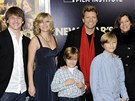 Jon Bon Jovi, jeho manelka Dorothea a dti Jesse, Stephanie, Romeo a Jacob 