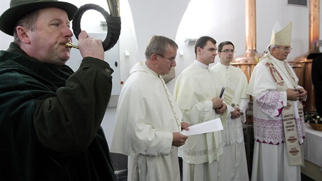 Slavnostní znovuotev�ení �elivského klá�terního pivovaru. Po�ehnat mu p�i�el i...